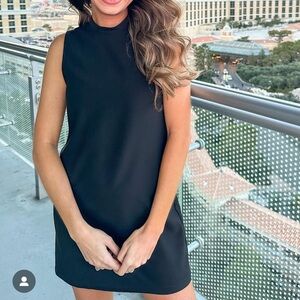 🖤 SLEEVELESS MINI DRESS